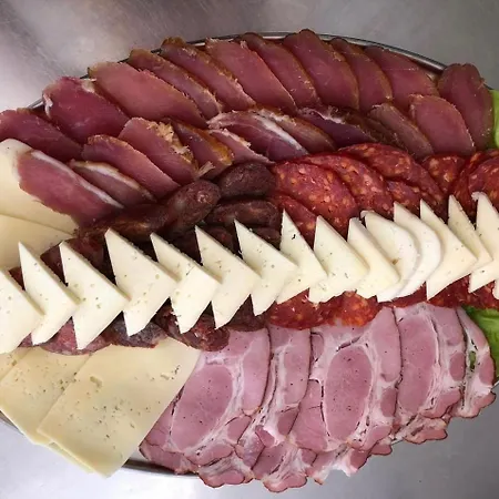 アパート Sobe Dado, Gostionica Kod Dade *